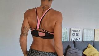 Goldenlace and Teomasole flex backs and biceps