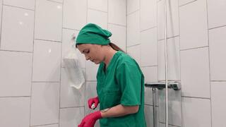 One and a half liter cold enema (wmv)
