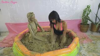 MUD's Princess meets a friend! WAM Lesbian