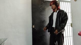 Man tasting a delicious meal and chewing everything within reach (6)