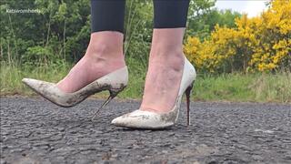 White So Kate Total Destuction