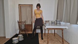 Which skirt shall I wear for plate crashing - Part 1