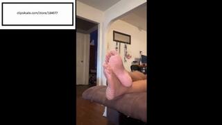 Delicious Watching tv running toes