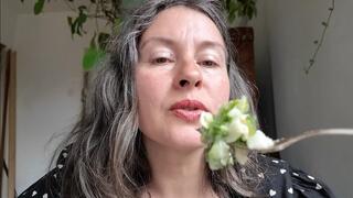 she loves to eat tasty food aV