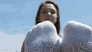 TO ALL SOCK FOOLS!