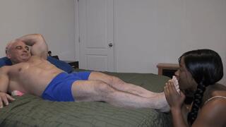 Nyla worships Tony's feet mov