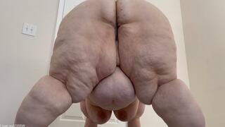 Belly From Behind - LisaLou SSBBW