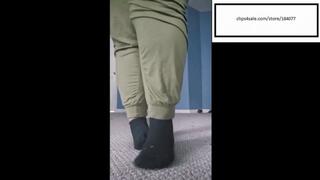 Tootsiequeen23 Itchy feet leave some dust