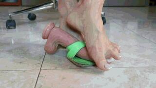 I'll make you cum in my sandals! WMV (1920x1080) FHD