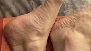 PrincessFeet ankle and heel details, watch my visible pulse, stubble, close ups, foot fetish