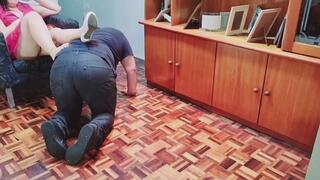 Footfetish Domme with highheel