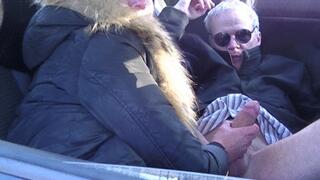 Great handjob from Karolann (mp4)