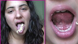 PENELOPE | SEXY_EATING TONGUE CHEWED_FOOD MOUTH SPIT_FOOD DIRTY_TALK JOI_WITH GIRL COMMENTARY (ITALIAN LENGUAGE)
