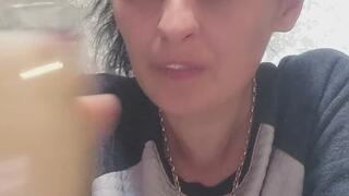 Ana Sparkle mornning smoke and cough