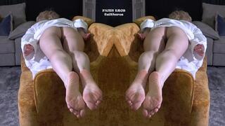 AN INVISIBLE TICKLER FOLLOWED ME TO THE ROYAL SUIT