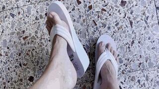 Dangling flip flops-3 AVI