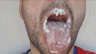 Creamy tongue