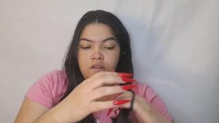 You accompany me to cut the ends of my hair