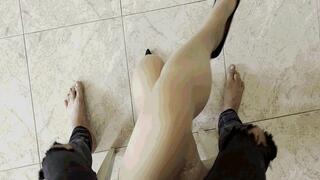 Look at my sexy strong legs-4 AVI