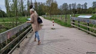 shoeplay, dipping and dangling in Hamburg wmv 1280 x 720