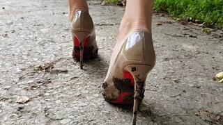 high heels outdoors, high heels stuck, dirty shoes, muddy high heels, high heels in forest