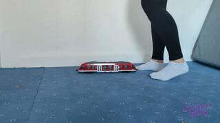 Sneaker-Girl Darleen - Toy Train Crush with Socks