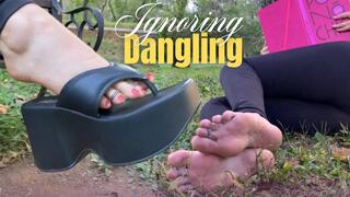 Miss Bimby Public Dangling & Ignoring with Toe Rings & Platform Shoes at the Park Reading an Erotic Book (1080 - EN sub) Red Toenails - Outdoor Play - Gym Clothes - Brunette - Latina