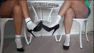 Toe Kissing in sexy pumps under table FSn