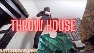 Giantess Crew – miranda “Throw House”