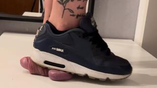 Ignored Under My Airmax - Cock Trample
