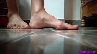 Long Toes High Arches - Foot Play - HD MP4