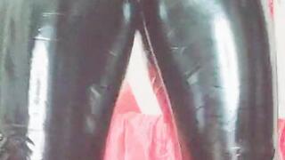 Rubber Glove Tease – Slow, Tight & Addictive