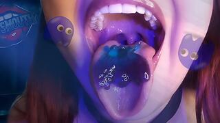 GIANTESS eating Insects gummys