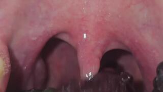 I swallow spider-shaped candy and my panties =]