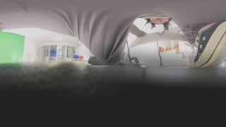 VR360 GIANTESS ERER's buttocks flattened the dwarf towards FARTING