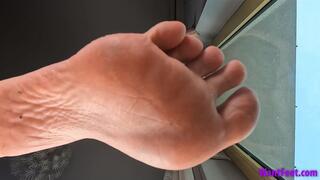 Kathleen Foot Stomping - Highly Arched Feet - HD MP4