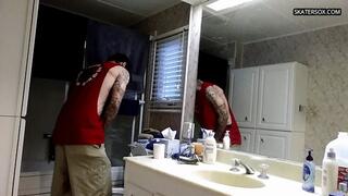 SKATER DUDE JEREMY HUMILIATES SLAVE - VIDEO 8