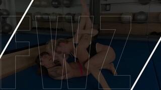 ITALIAN GIRLS NEXT DOOR - CATFIGHT Michela Vs Pamela in 4K!