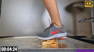 Sneaker Bread Crush - 4K MP4