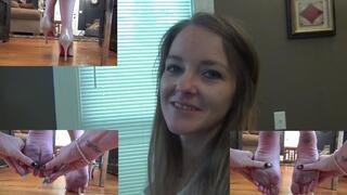 Lynn Catches Kimber With A Sensual Rub