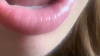 Gum Chewed & Stuck – 19-Year-Old Athlete POV Discard