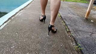 Uses stiletto heels for crushing and stomping (1)