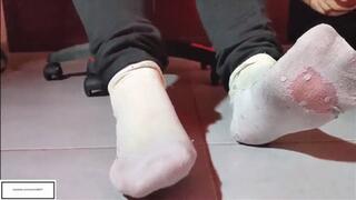 Mila1_Fox SWEATY worn socks are stinky