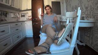 STINKY SUMMER SANDALS 3 F