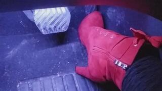 Short revving in my red boots