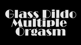 CURVY BIG TITTY ANDI RAY FUCKS HERSELF WITH HER GLASS DILDO