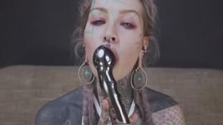 Anuskatzz gets a stainless steel dildo to shove up her ass