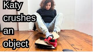 Object Crushing Fetish: Shoebox Under My Body