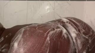 solo ssbbw curvy milf pussy spreading during shower scene