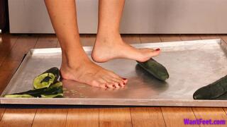 Enola Cucumber Crush - Barefoot - HD MP4